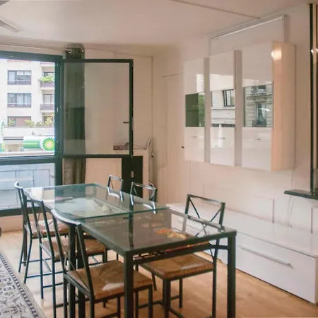 Appartamento Splendid Apartment Near The Eiffel Tower